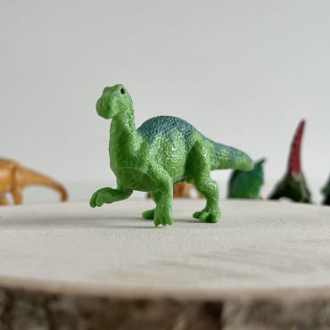 Dinozaury - zestaw figurek w tubie Safari Ltd. - 5