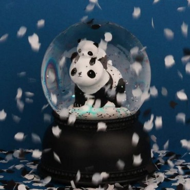Świecąca kula śnieżna Pandy A Little Lovely Company