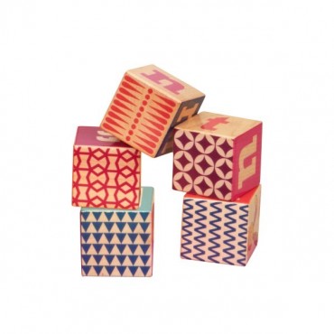 Drewniane klocki z literkami i obrazkami w drewnianej tacy Two Four Blocks B. Toys
